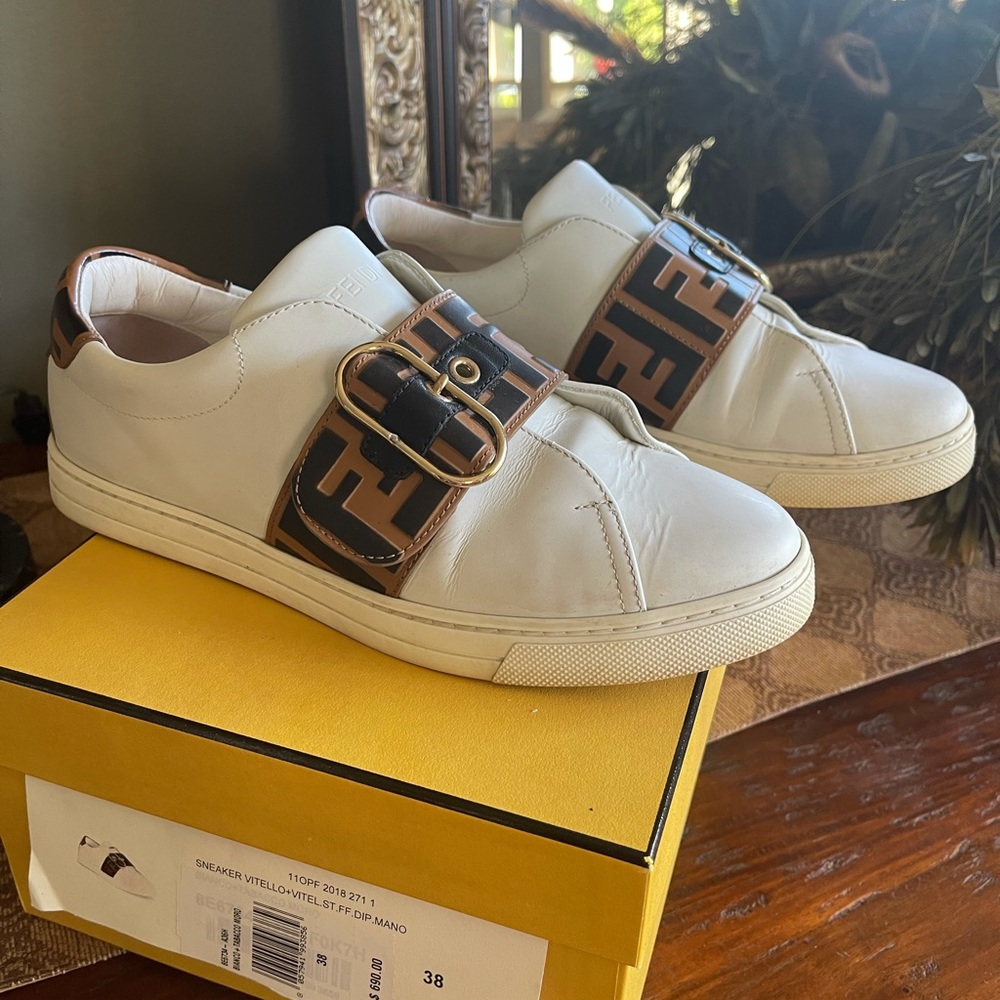 Fendi leather sneakers size 38